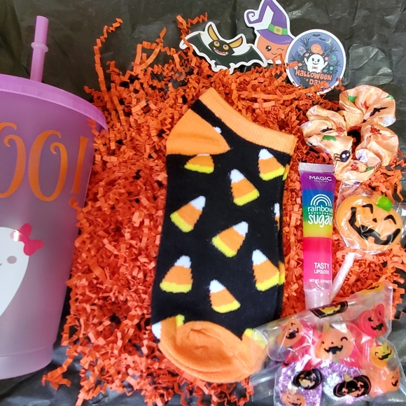 Halloween Box - Picture 4 of 4